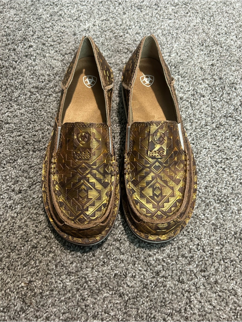 Ariat Brown & Gold Western Geometric Embossed Women’s Moccasins Size 7.5B